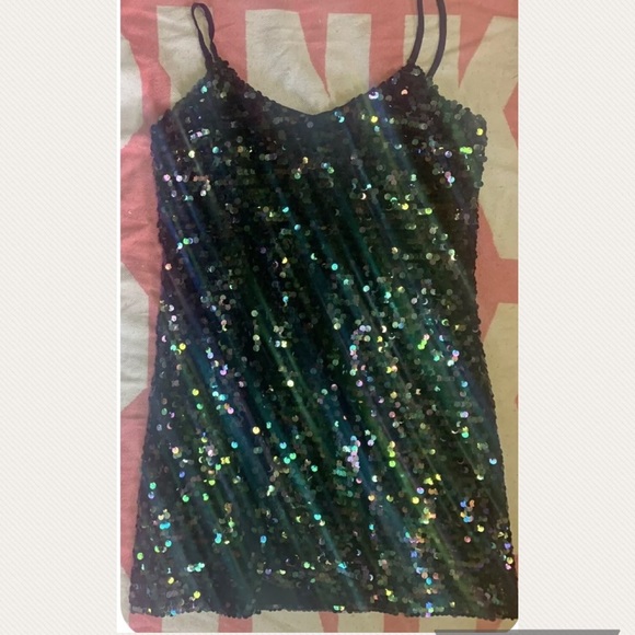 DKNY Women Sequins Spaghetti Strap Short
Fit + Flare Cocktail Dress Size: S Nwt - Picture 11 of 11